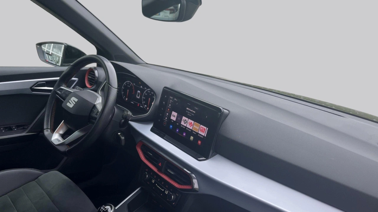 SEAT Arona 1.0 TSI FR Business Intense