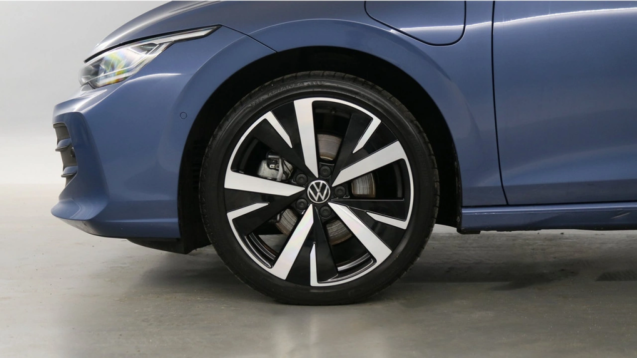 Volkswagen Golf 1.5 eHybrid 204pk Life Edition DSG