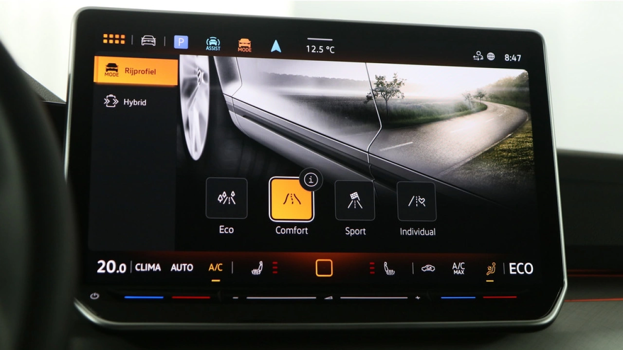 Volkswagen Golf 1.5 eHybrid 204pk Life Edition DSG