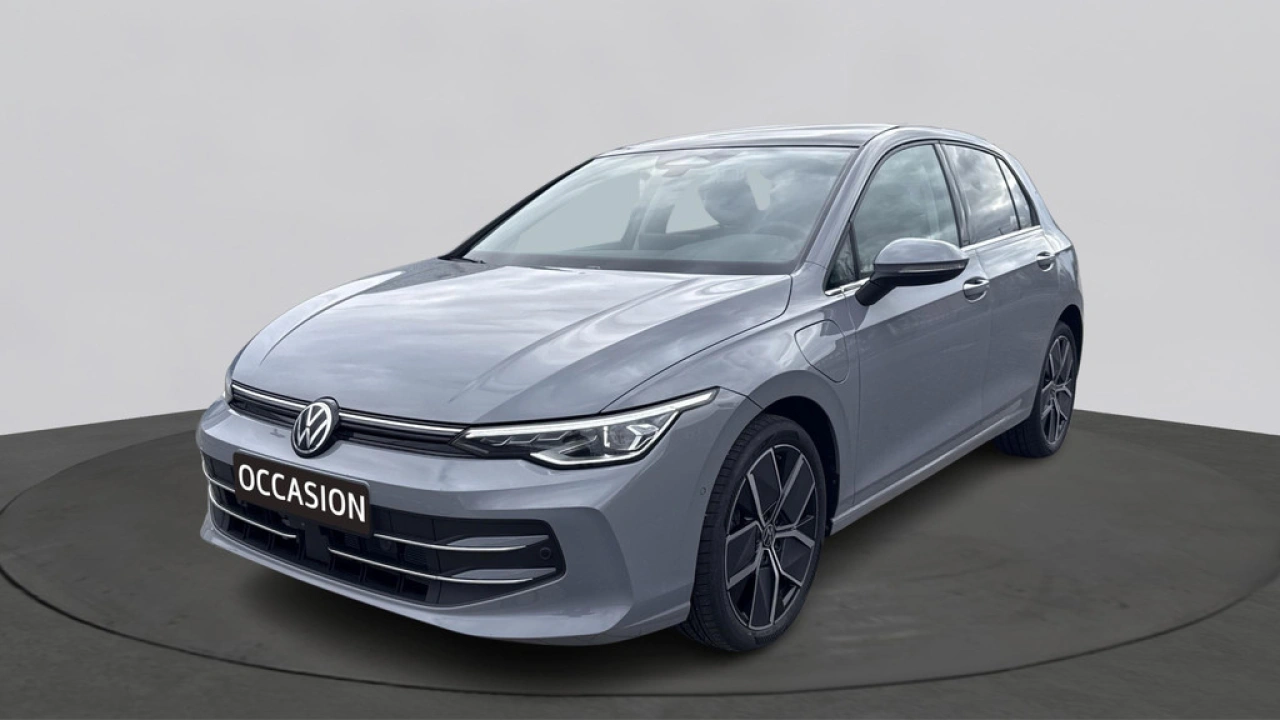 Volkswagen Golf 1.5 eHybrid Life Edition