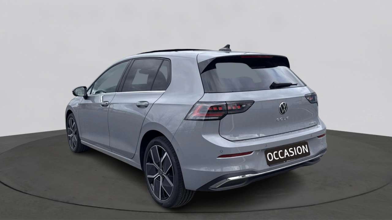 Volkswagen Golf 1.5 eHybrid Life Edition