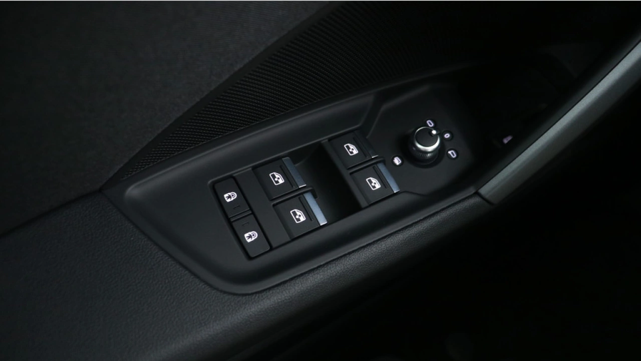 Audi A3 Sportback 40 TFSI e 204PK Advanced edition | Carplay | Stoelverwarming | Camera |