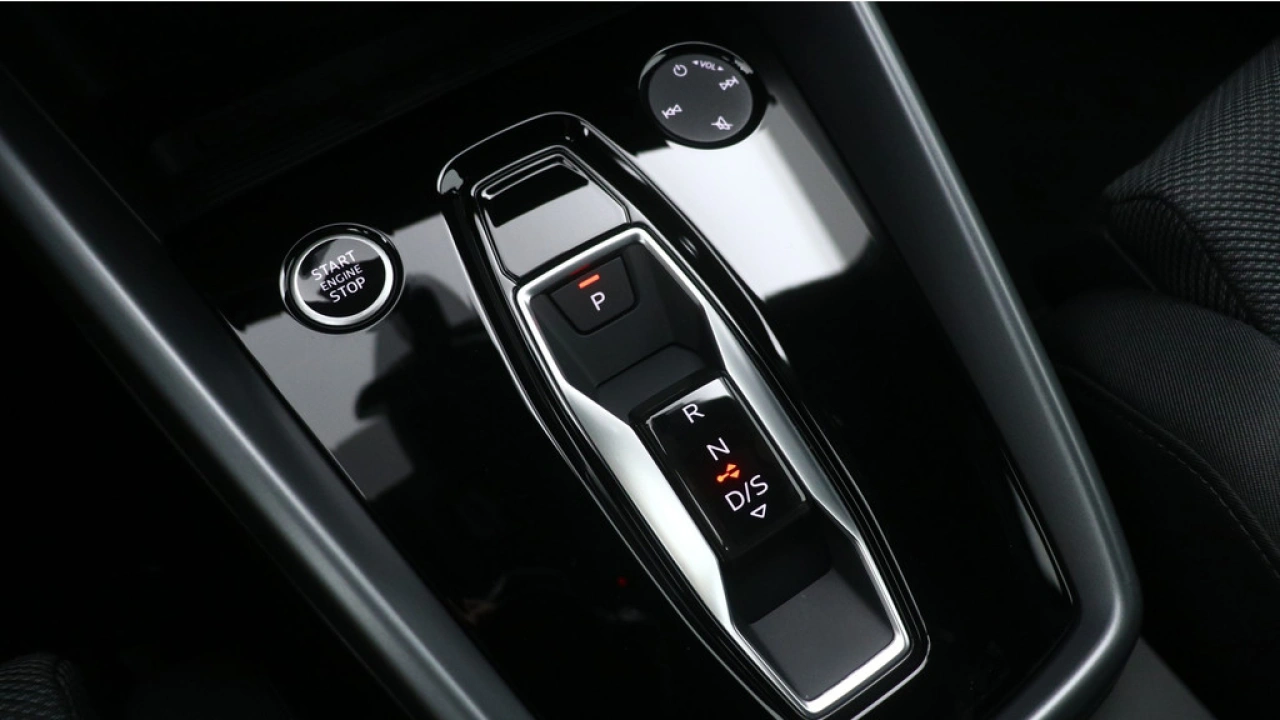 Audi A3 Sportback 40 TFSI e 204PK Advanced edition | Carplay | Stoelverwarming | Camera |