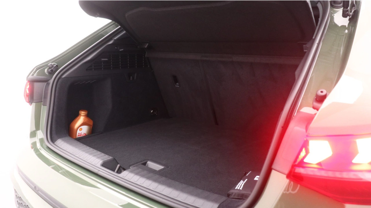 Audi A3 Sportback 40 TFSI e 204PK Advanced edition | Carplay | Stoelverwarming | Camera |