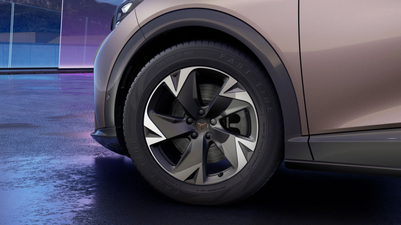 CUPRA Tavascan 77kWh Elektromotor 286 1AT Business