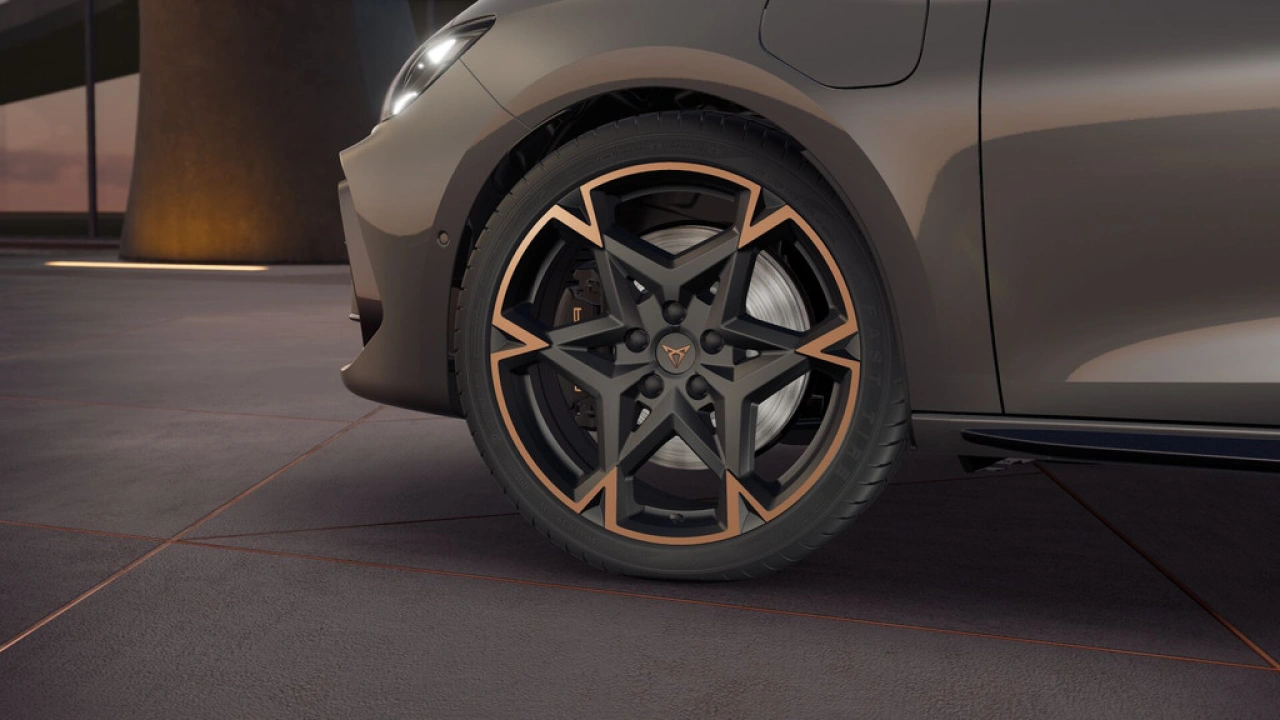 CUPRA Leon Sportstourer 1.5 TSI e-Hybrid 272 6DSG VZ Performance