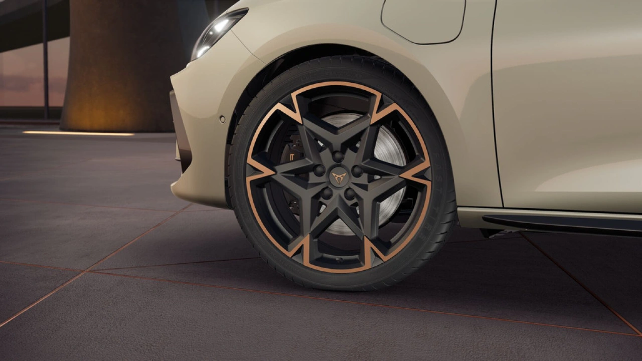 CUPRA Leon Sportstourer 1.5 TSI e-Hybrid 272 6DSG VZ Performance