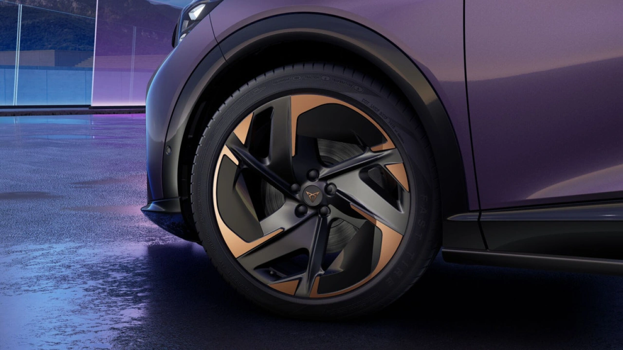 CUPRA Tavascan 77kWh Elektromotor 286 1AT Adrenaline