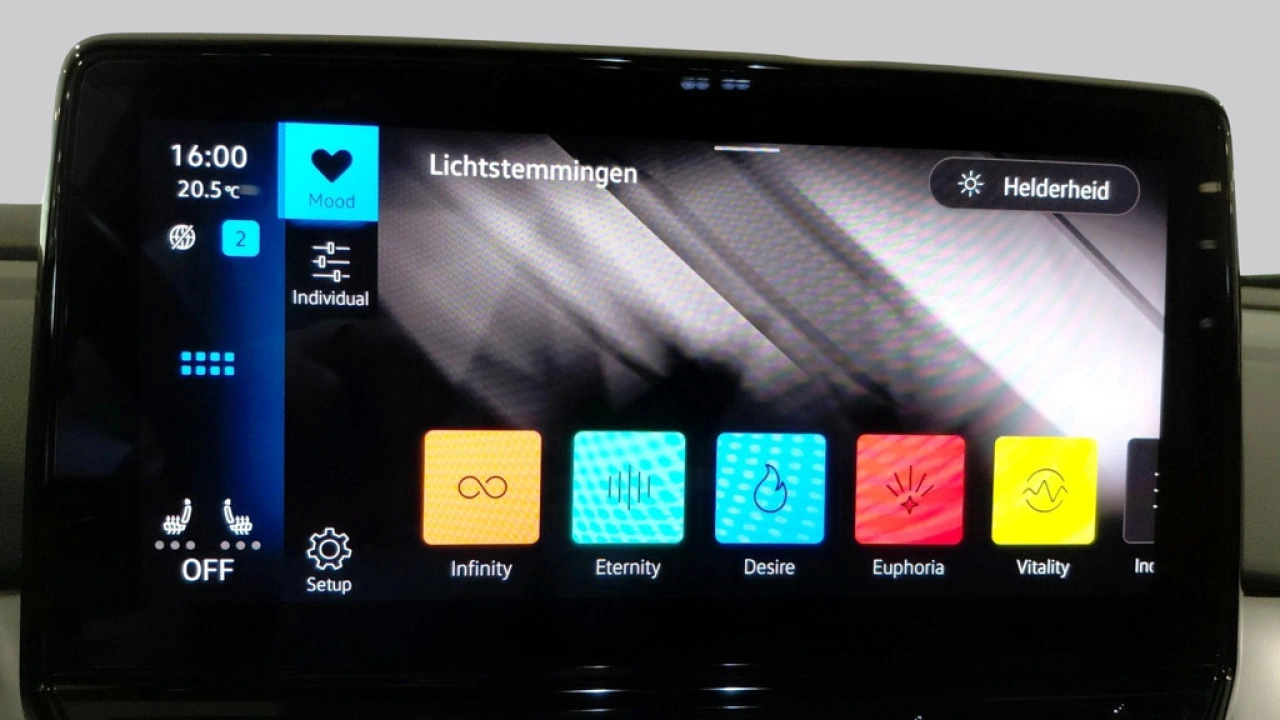 Volkswagen ID.4 First 77 kWh | Navi | Camera | Verw. voorstoelen |