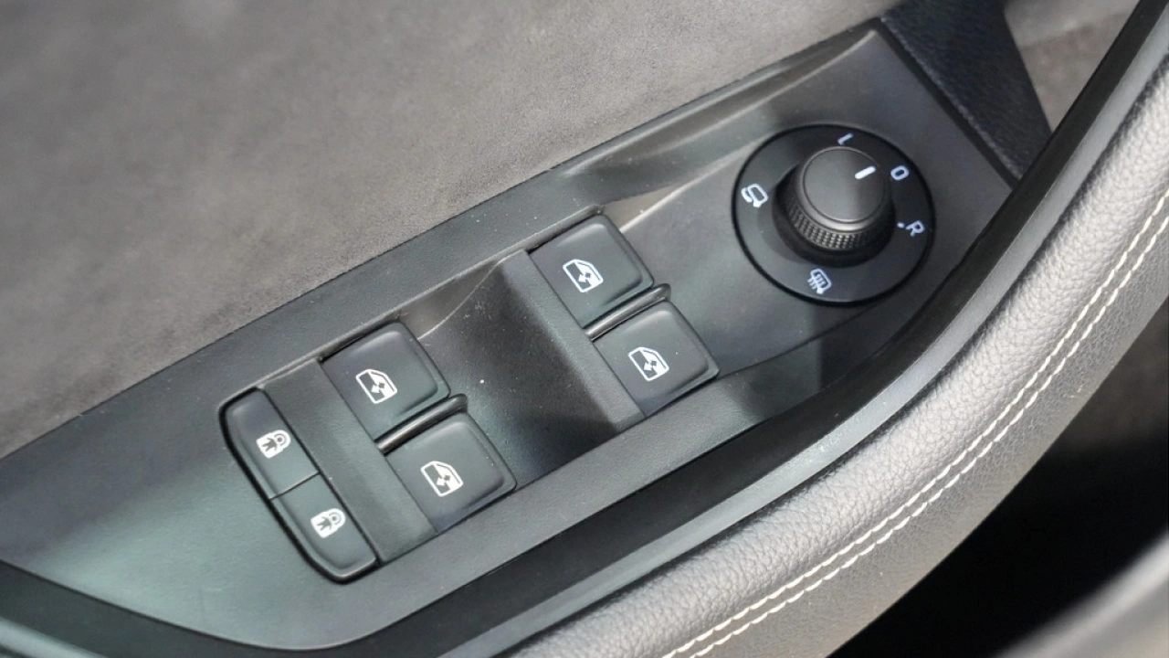 Škoda Superb Combi 1.4 TSI iV 218pk Sportline Business