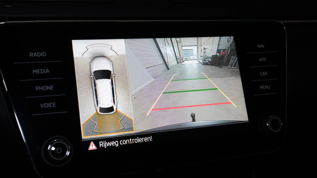 Škoda Superb Combi 1.4 TSI iV 218pk Sportline Business