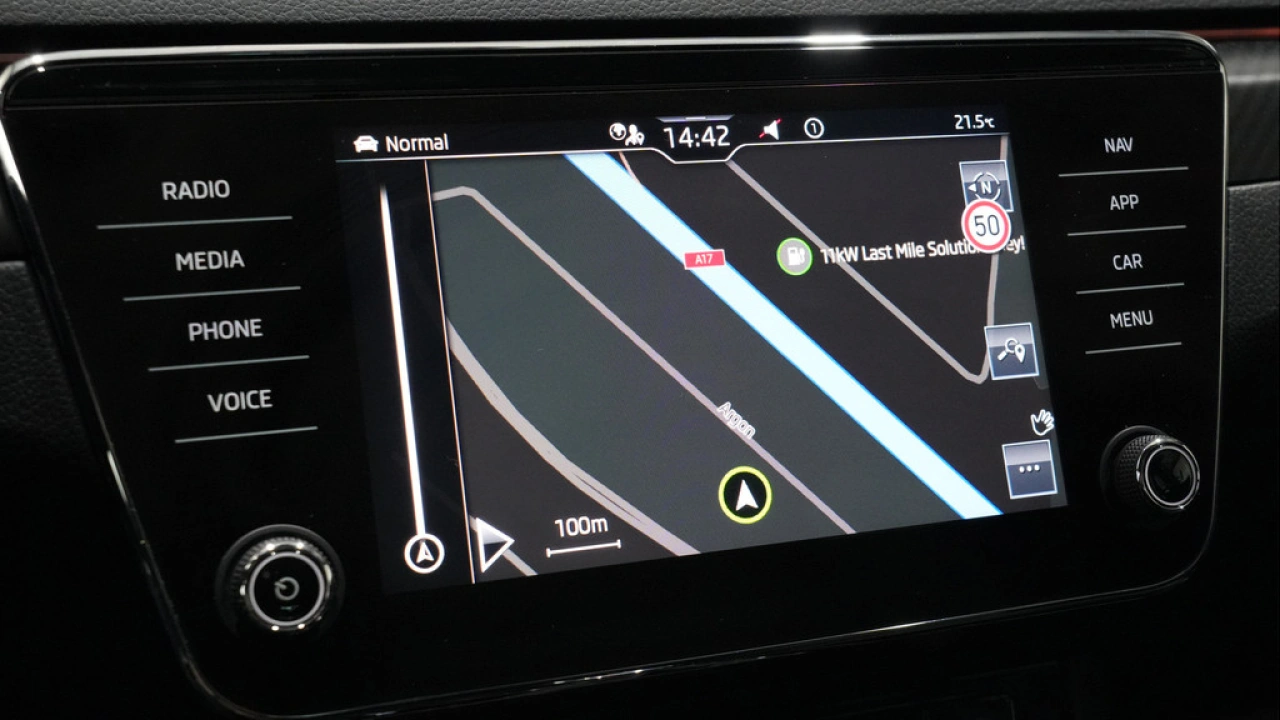 Škoda Superb Combi 1.4 TSI iV 218pk Sportline Business