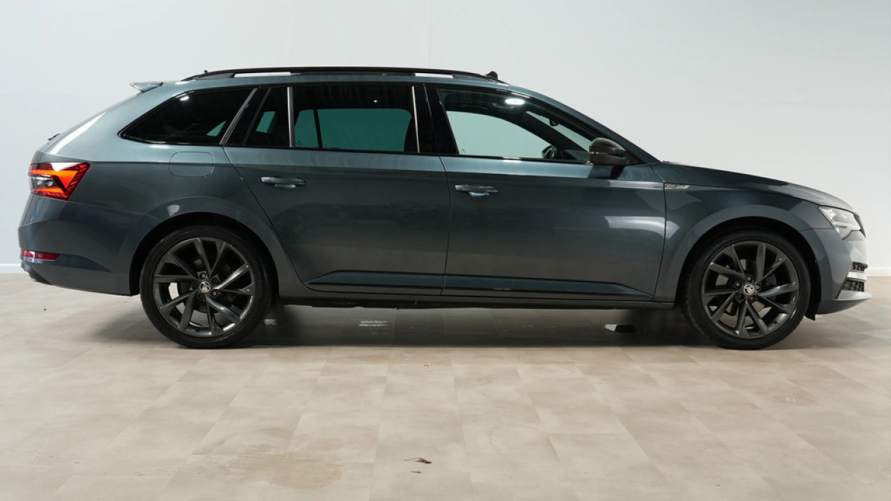 Škoda Superb Combi 1.4 TSI iV 218pk Sportline Business