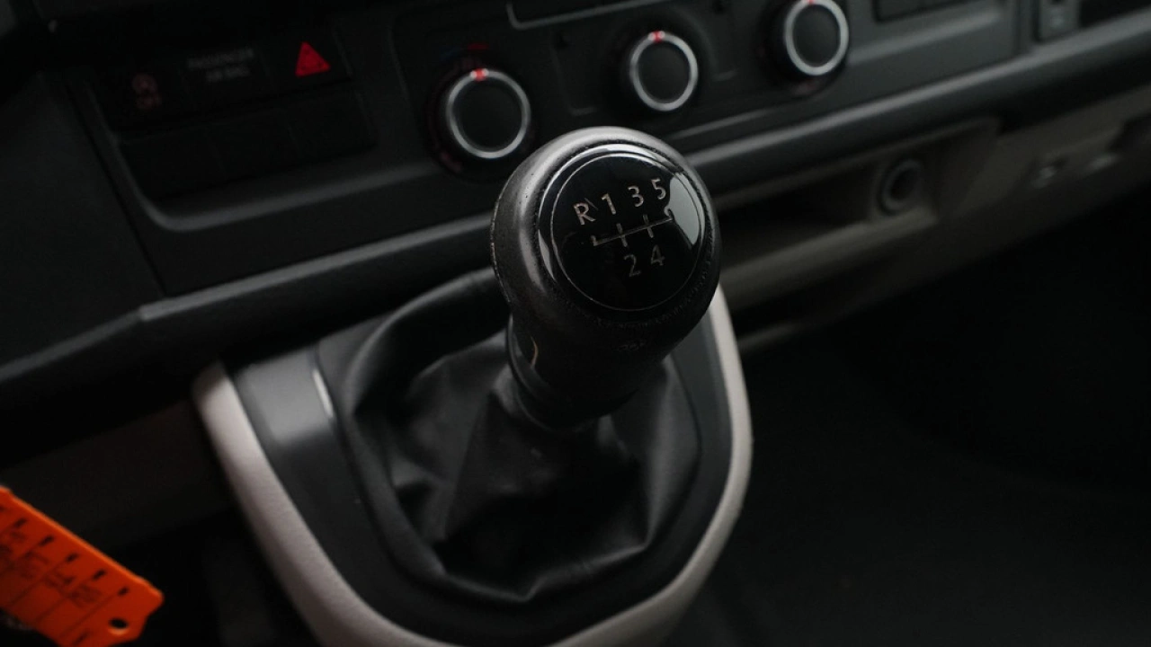 VW Bedrijfswagens Transporter L2H1 2.0 TDI 85pk Trendline-Executive