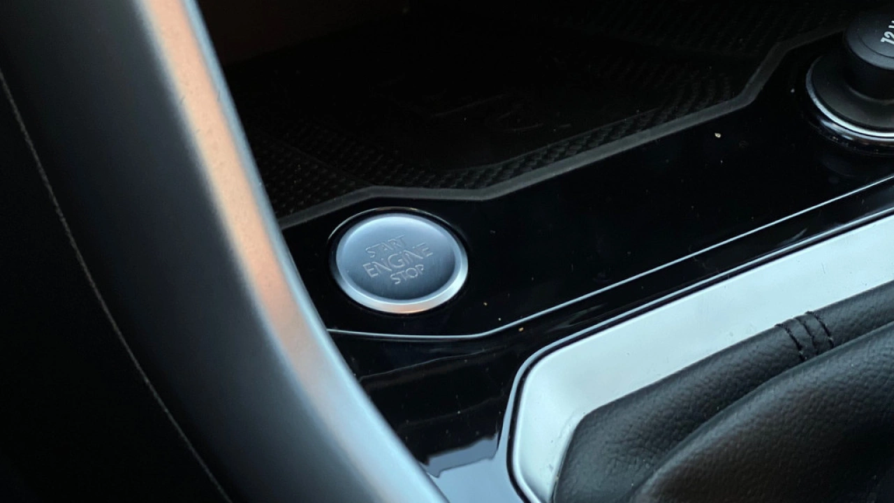 Volkswagen T-Roc 1.0 TSI 116pk Oranje Edition Navigatie Camera