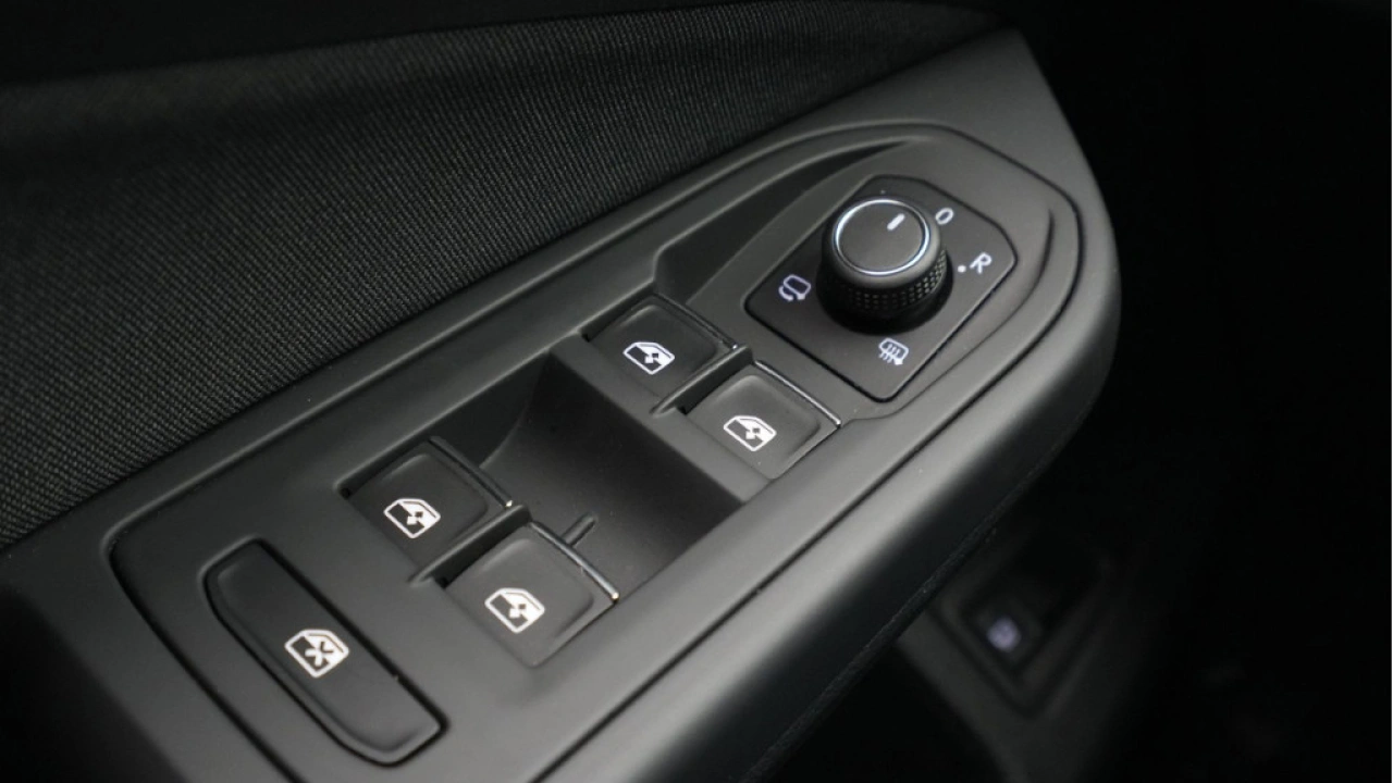 Volkswagen Golf 1.4 TSI eHybrid 204pk DSG Style Navigatie