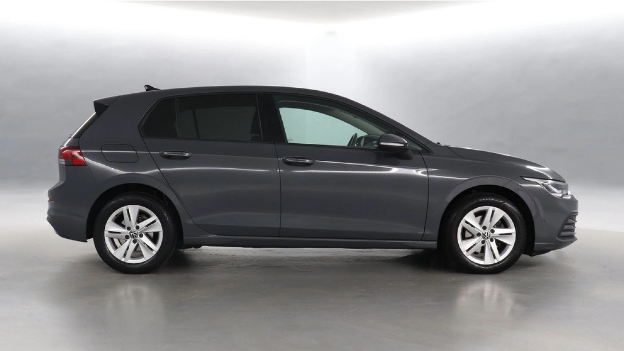 Volkswagen Golf 1.0 eTSI 110pk Life DSG