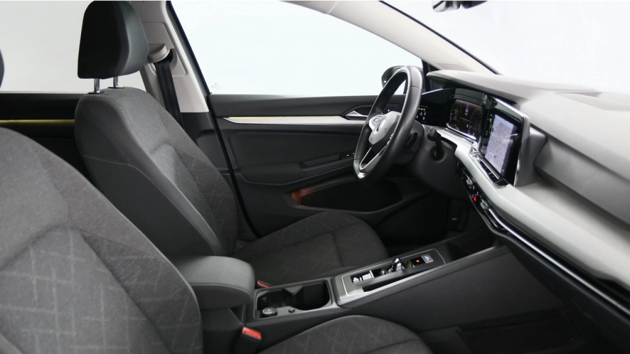 Volkswagen Golf 1.0 eTSI 110pk Life DSG