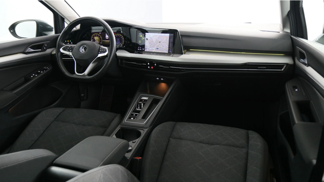 Volkswagen Golf 1.0 eTSI 110pk Life DSG