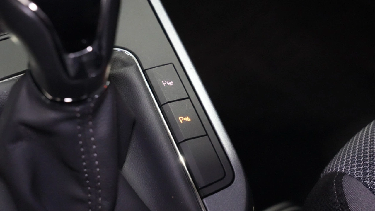 SEAT Arona 1.0 TSI 95pk Style Business Intense