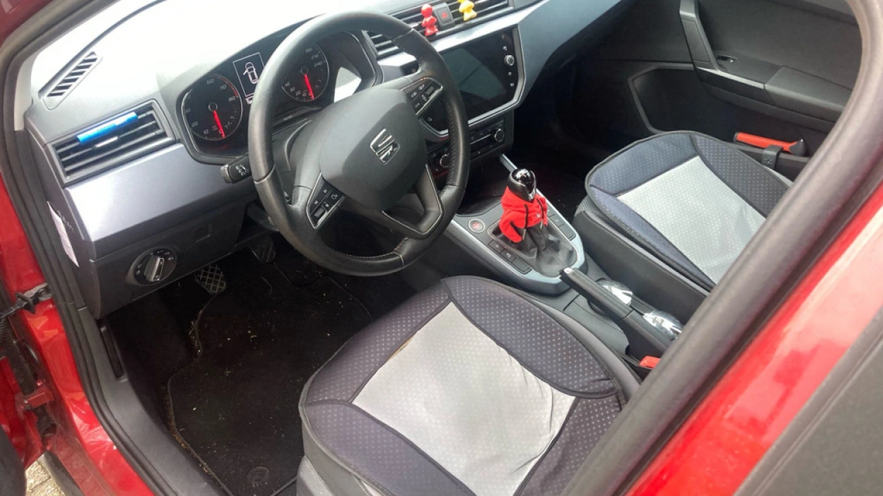 SEAT Arona 1.0 TSI 95pk Style Business Intense