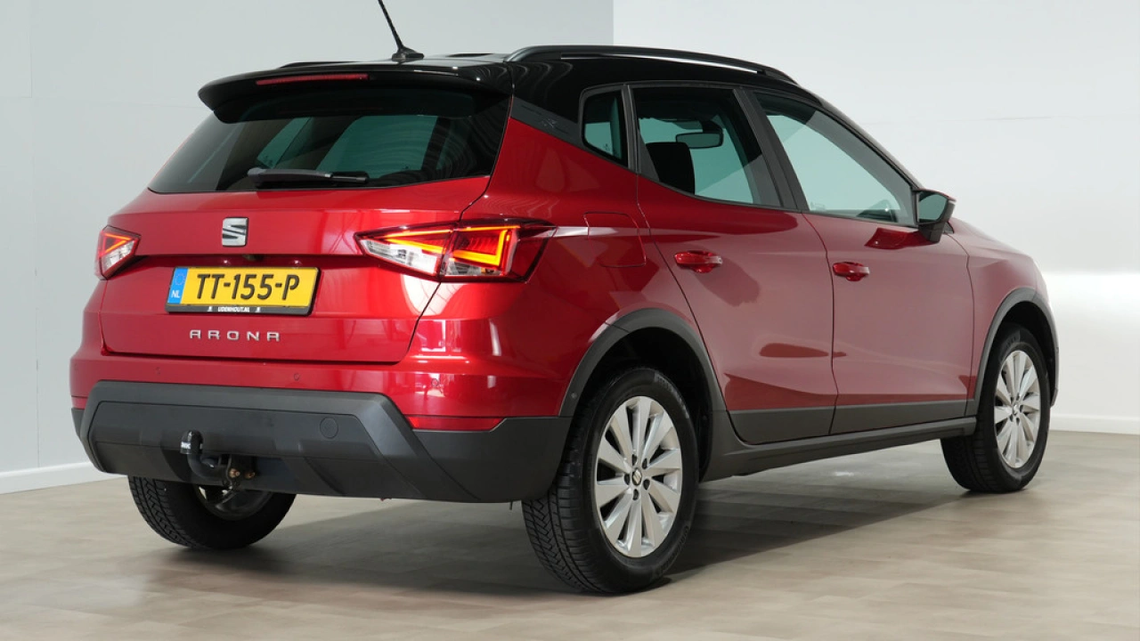 SEAT Arona 1.0 TSI 95pk Style Business Intense