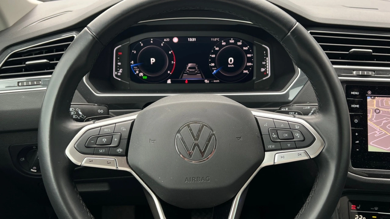 Volkswagen Tiguan 1.5 TSI 150pk DSG Life Business Navigatie Trekhaak