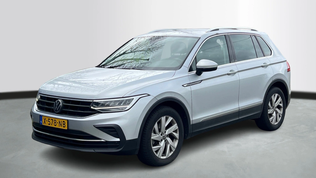 Volkswagen Tiguan 1.5 TSI 150pk DSG Life Business Navigatie Trekhaak
