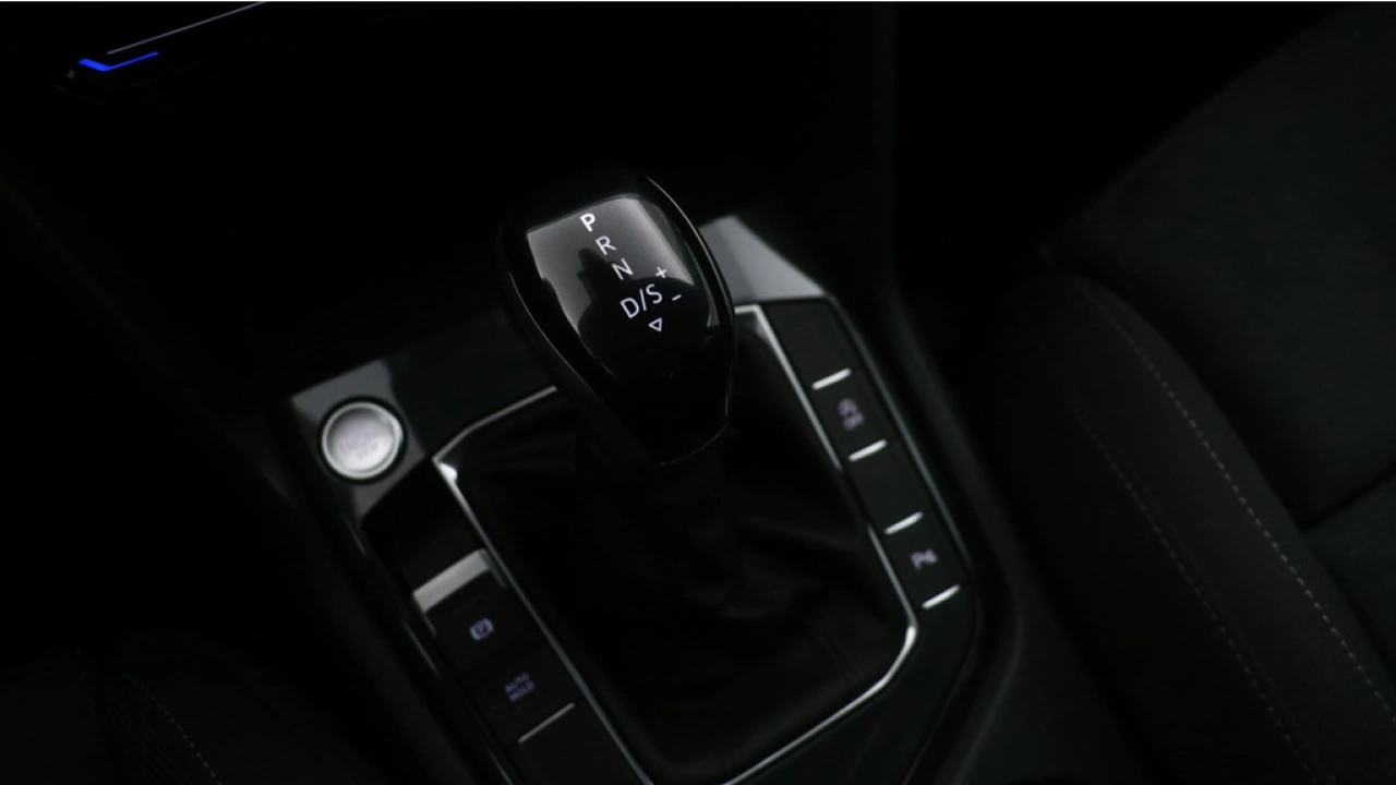 Volkswagen Tiguan 1.5 TSI 150pk DSG Life Business Navigatie Trekhaak