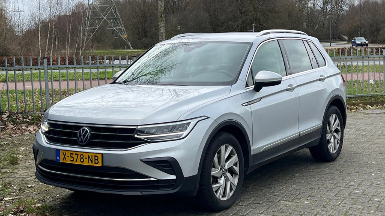 Volkswagen Tiguan 1.5 TSI 150pk DSG Life Business Navigatie Trekhaak