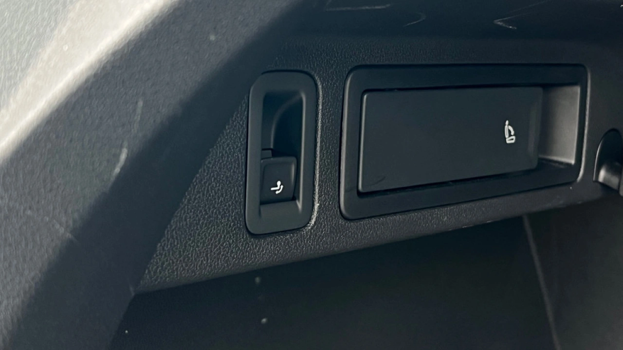 Volkswagen Tiguan 1.5 TSI 150pk DSG Life Business Navigatie Trekhaak