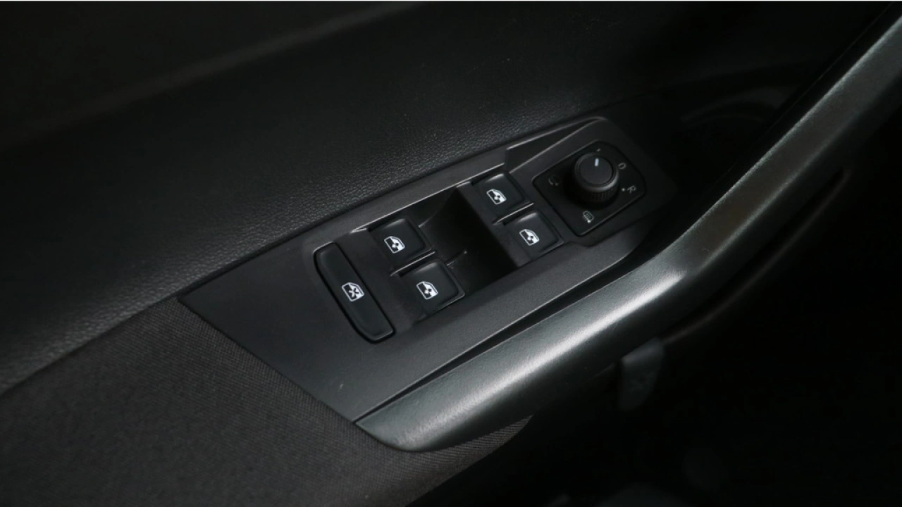 Volkswagen Polo 1.0 TSI 95pk Life Airco App Connect