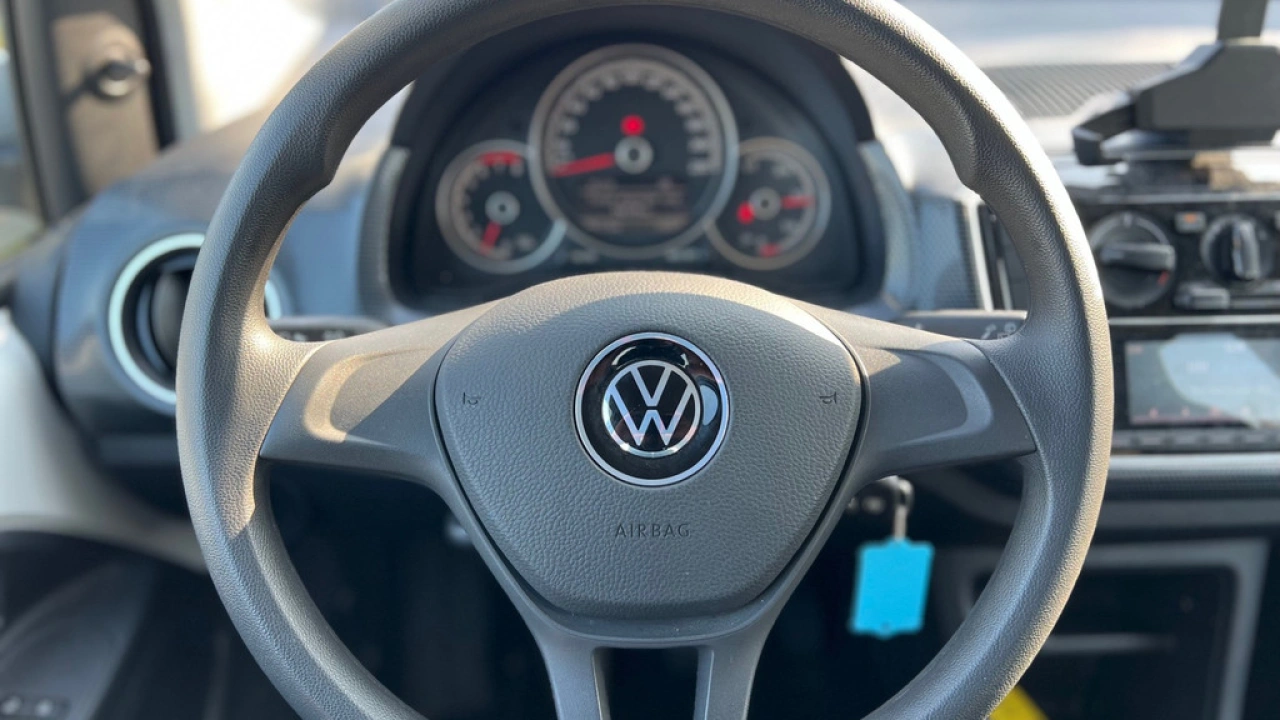 Volkswagen up! 1.0 65pk Airco Lane Assist Bluetooth