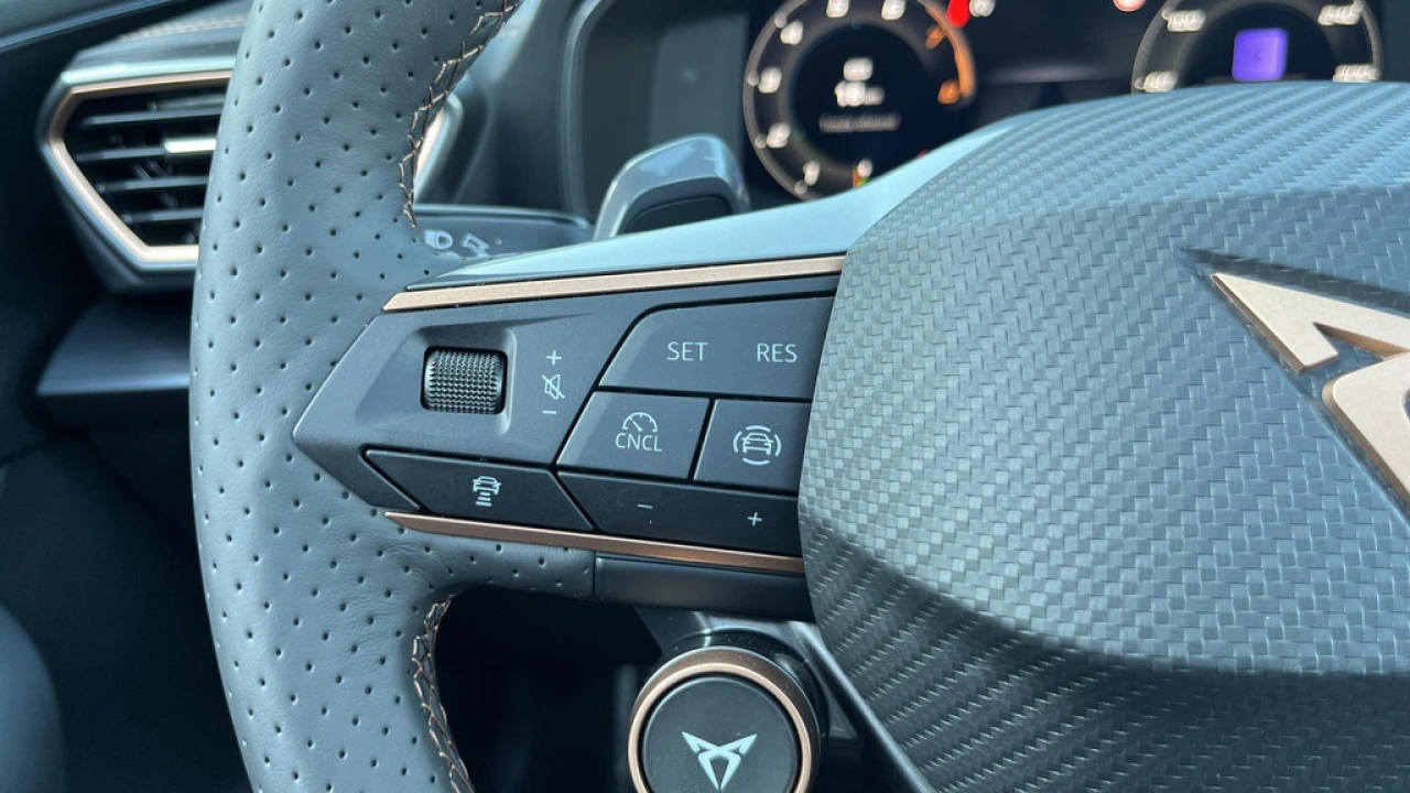 CUPRA Formentor 1.5 TSI e-Hybrid Business