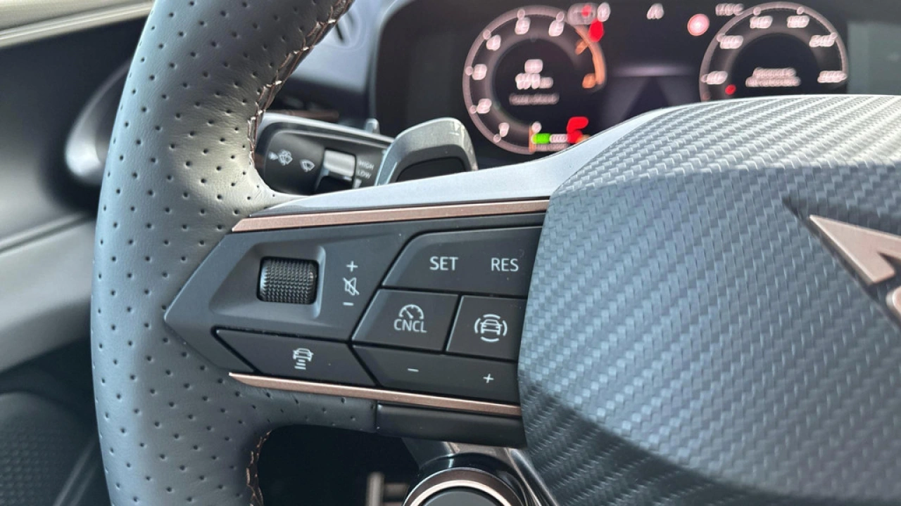 CUPRA Terramar 1.5 TSI e-Hybrid VZ Performance