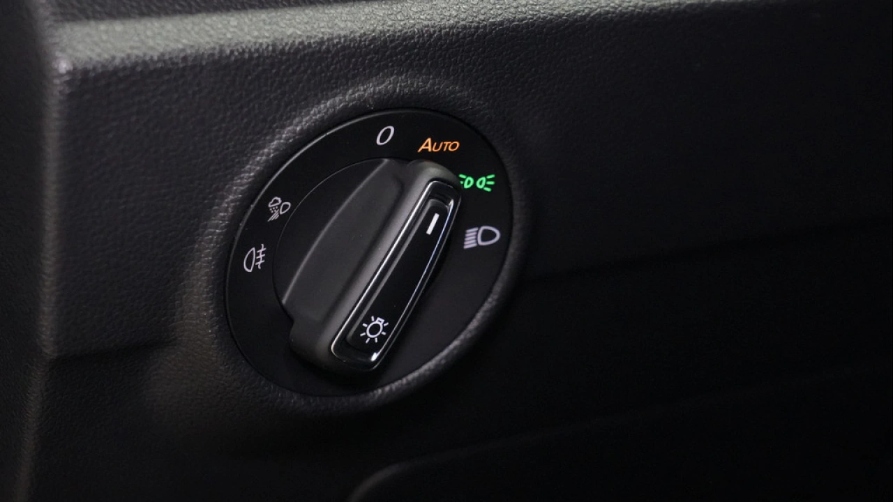 Volkswagen T-Roc 1.5 TSI 150pk DSG R-Line Business