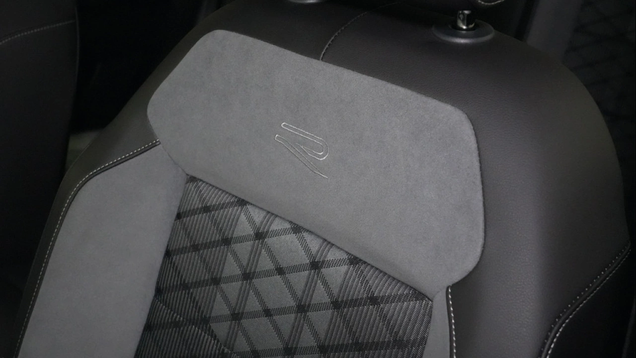 Volkswagen T-Roc 1.5 TSI 150pk DSG R-Line Business