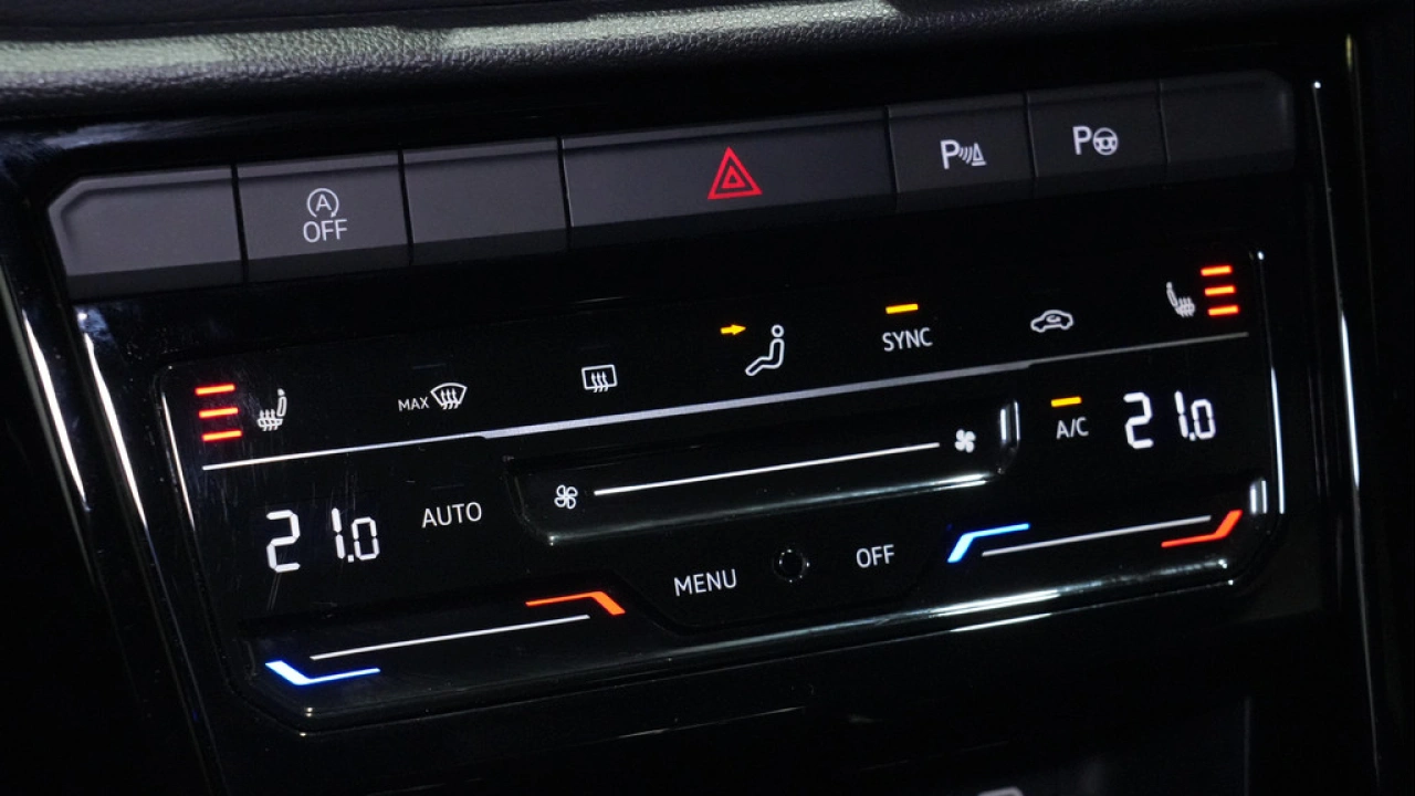 Volkswagen T-Roc 1.5 TSI 150pk DSG R-Line Business