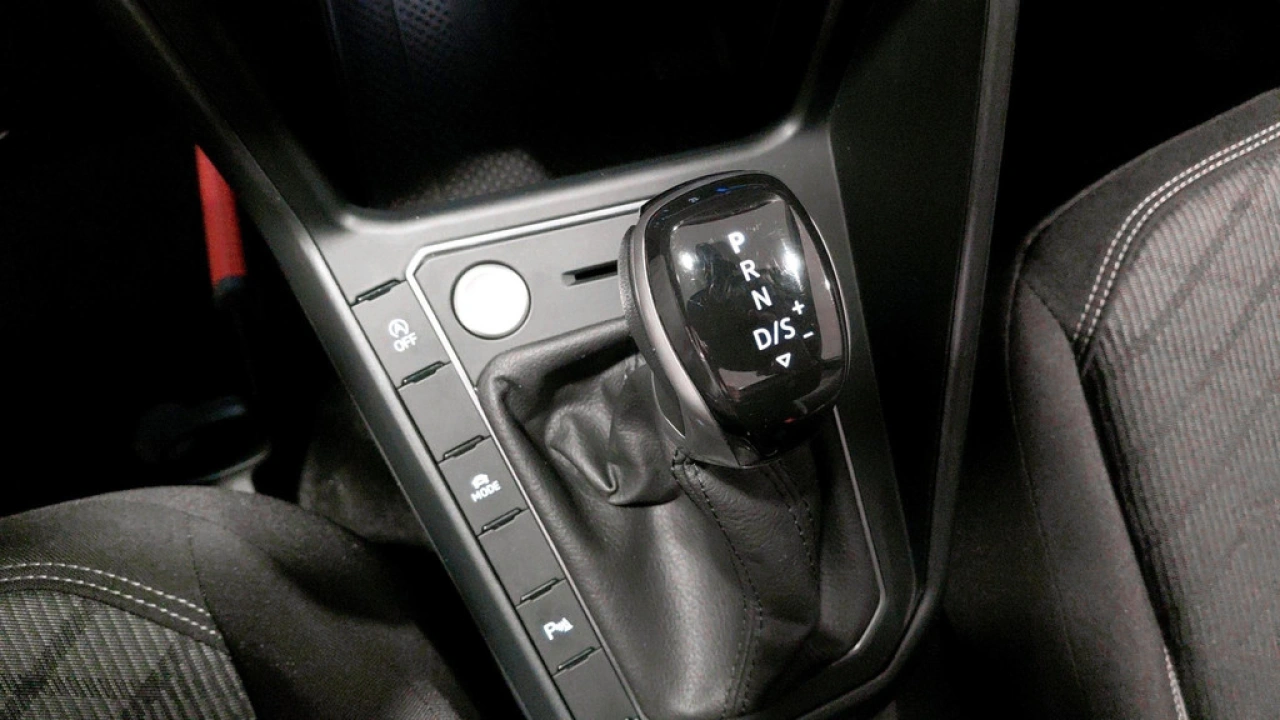 Volkswagen Polo 1.0 TSI Automaat | R-Line Business | Panoramadak | Camera | IQ Light |