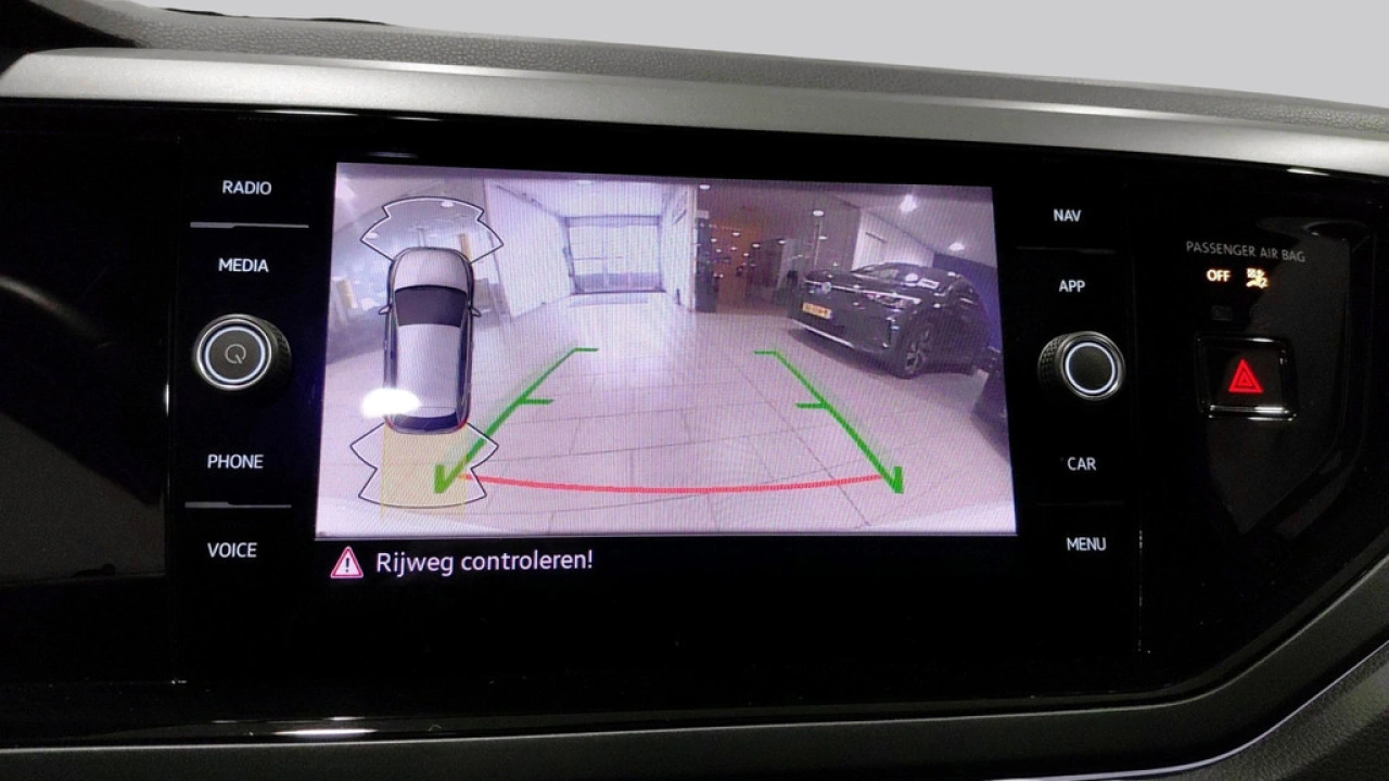 Volkswagen Polo 1.0 TSI Automaat | R-Line Business | Panoramadak | Camera | IQ Light |