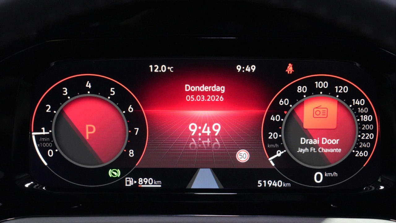 Volkswagen Golf 1.0 eTSI 110pk DSG Life Business