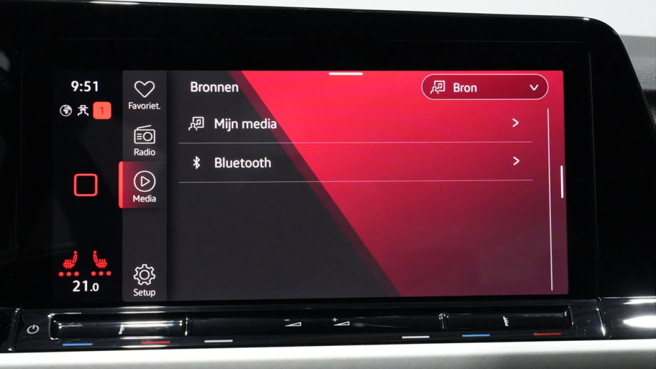 Volkswagen Golf 1.0 eTSI 110pk DSG Life Business