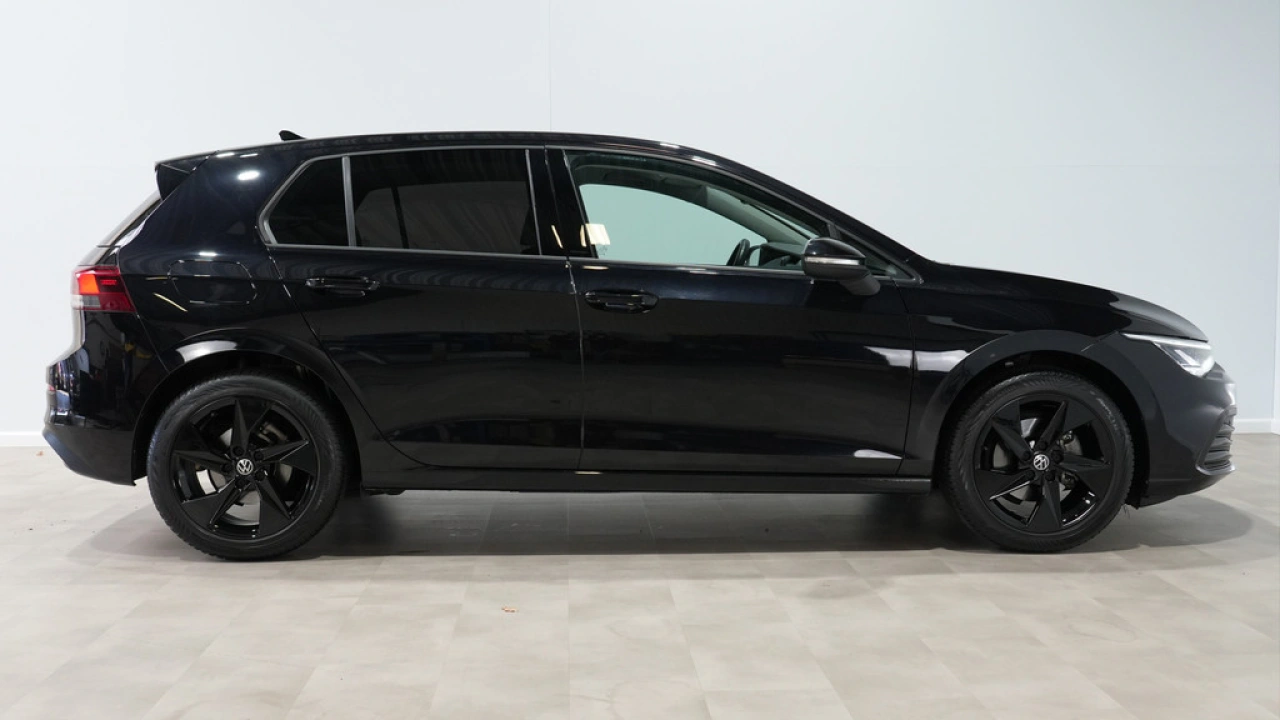 Volkswagen Golf 1.0 eTSI 110pk DSG Life Business