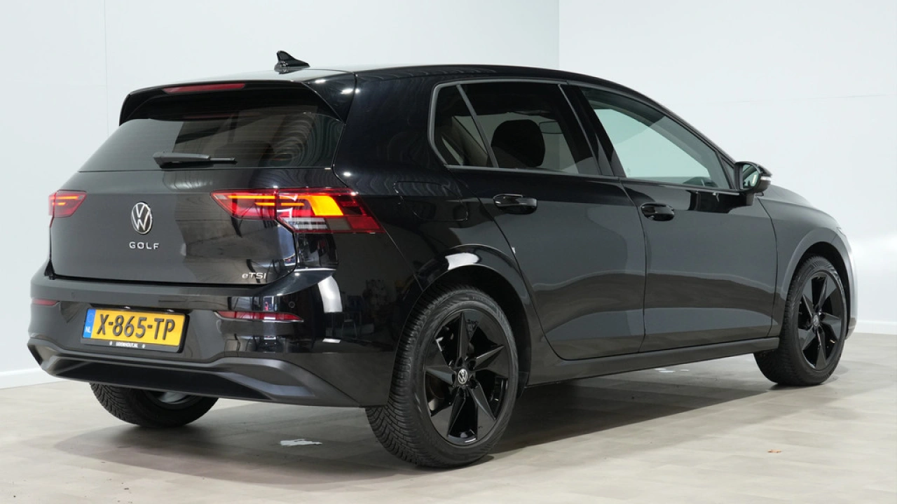 Volkswagen Golf 1.0 eTSI 110pk DSG Life Business