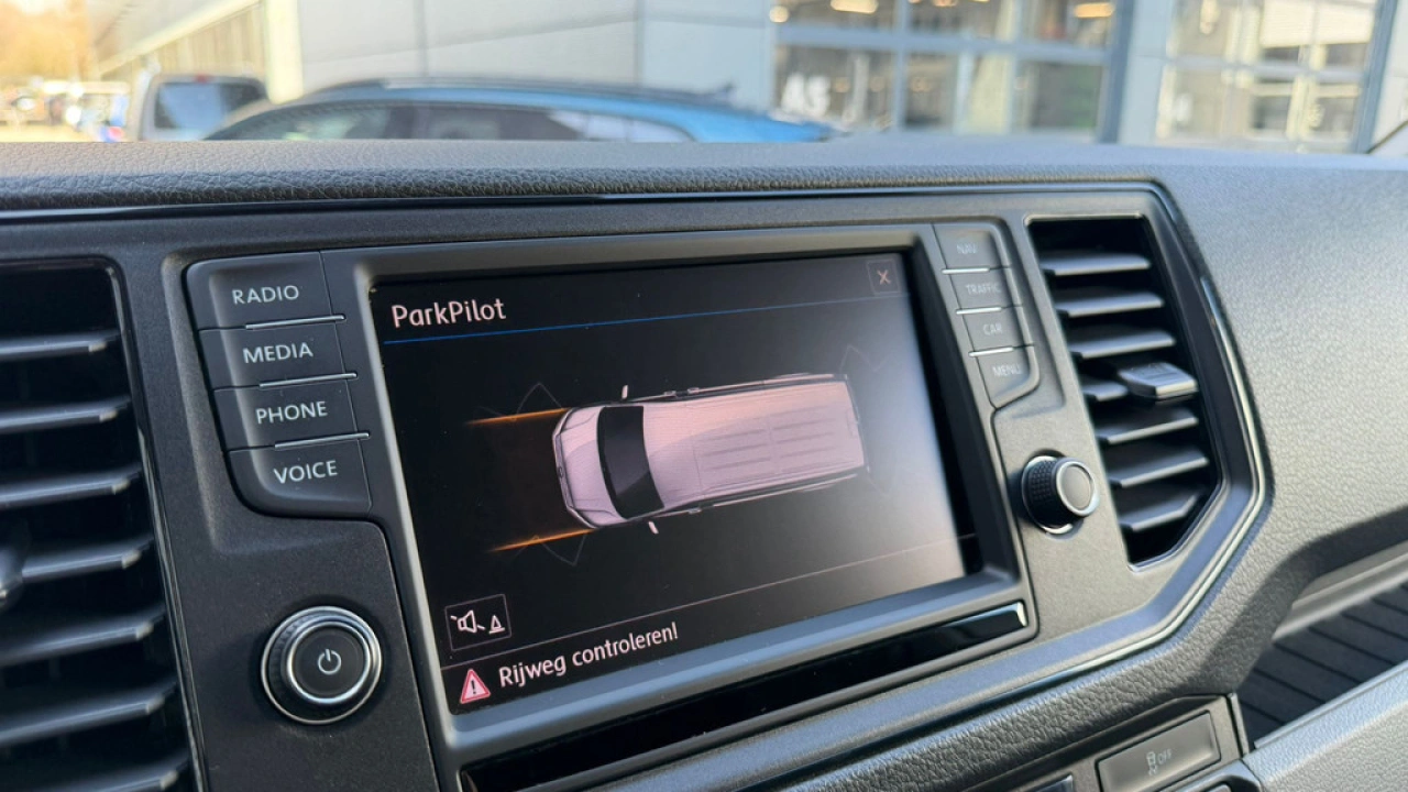 VW Bedrijfswagens Crafter L3H2 2.0 TDI 102pk 3.5T Comfortline