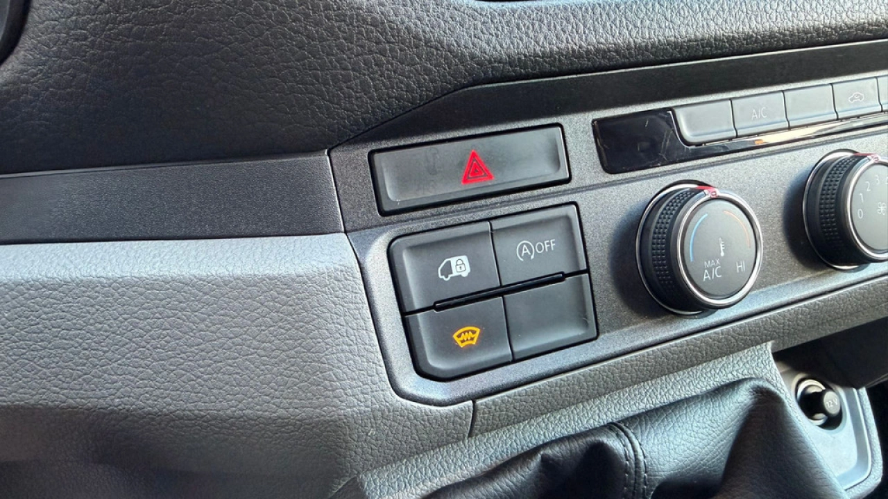 VW Bedrijfswagens Crafter L3H2 2.0 TDI 102pk 3.5T Comfortline