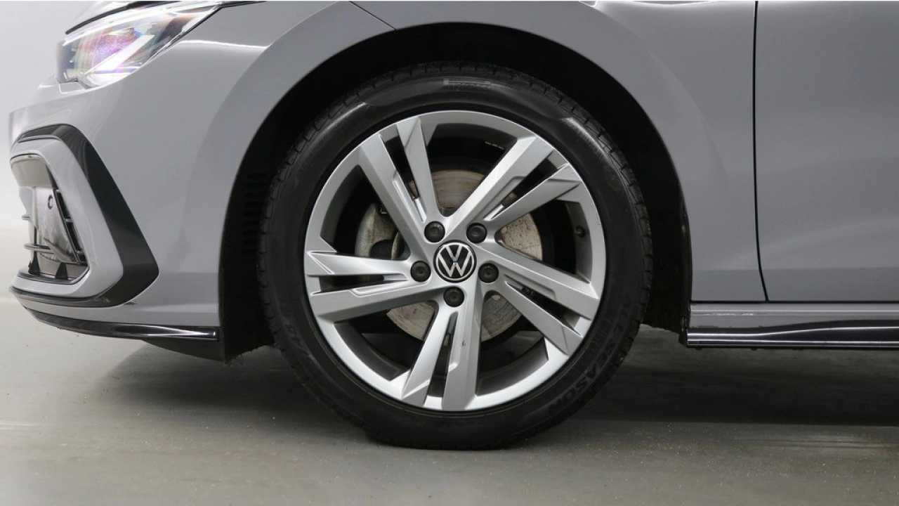 Volkswagen Golf 1.5 eTSI 130pk R-Line Business DSG