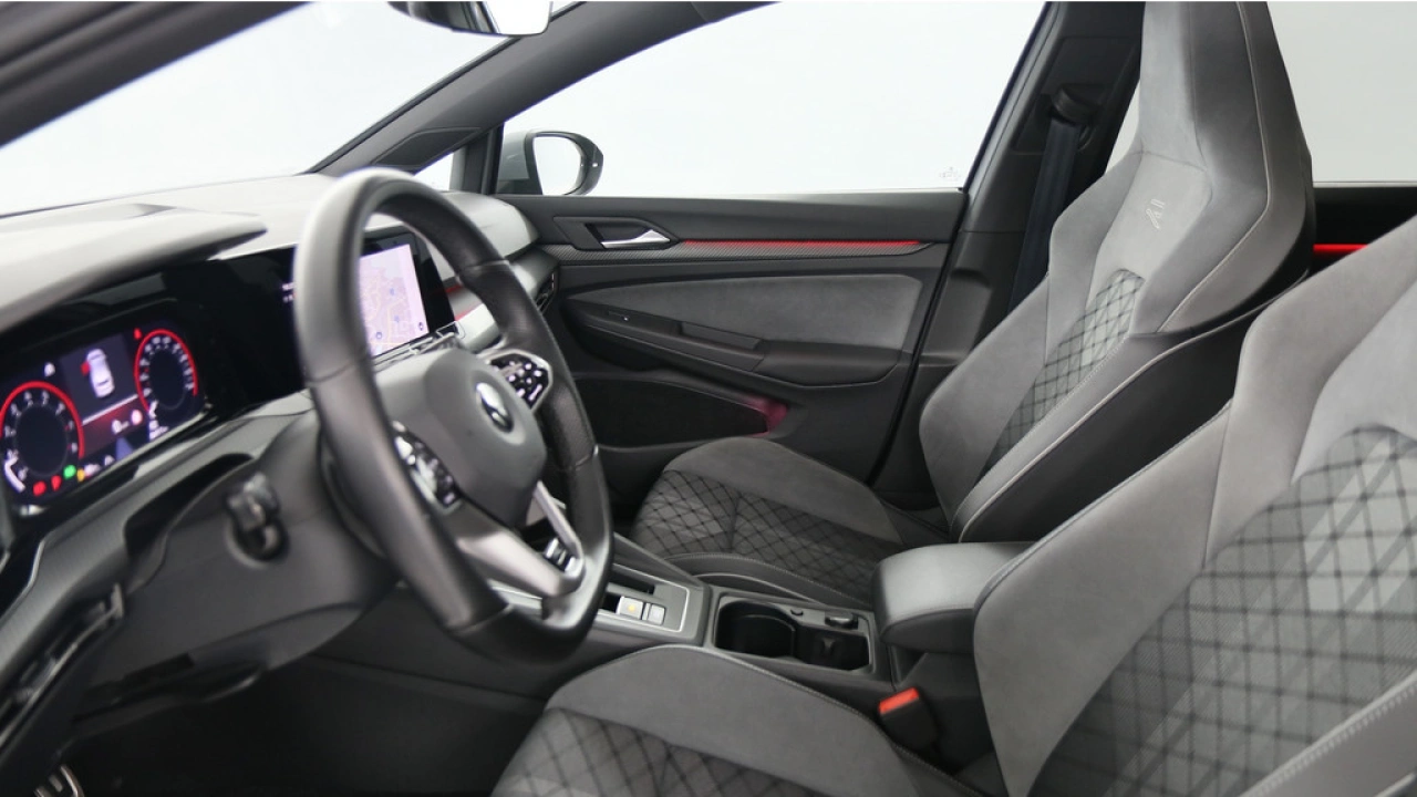 Volkswagen Golf 1.5 eTSI 130pk R-Line Business DSG