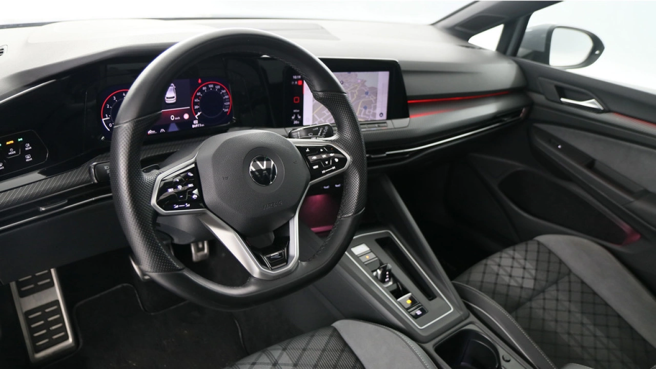 Volkswagen Golf 1.5 eTSI 130pk R-Line Business DSG