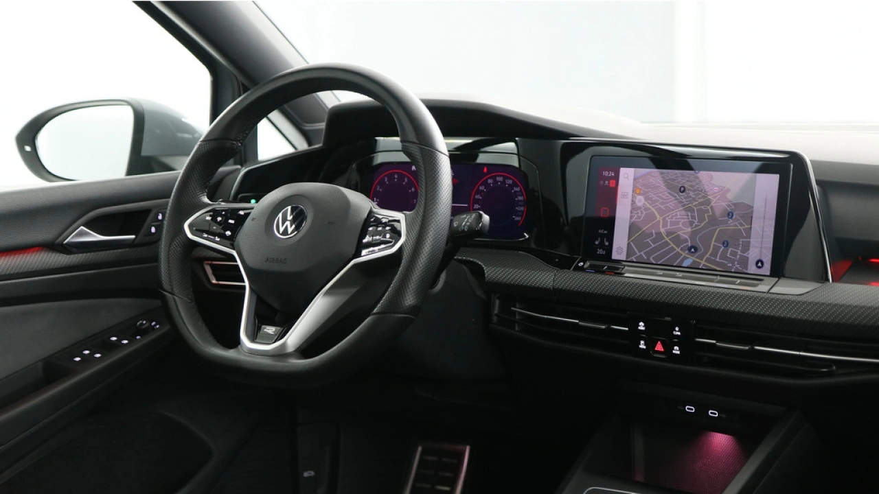 Volkswagen Golf 1.5 eTSI 130pk R-Line Business DSG